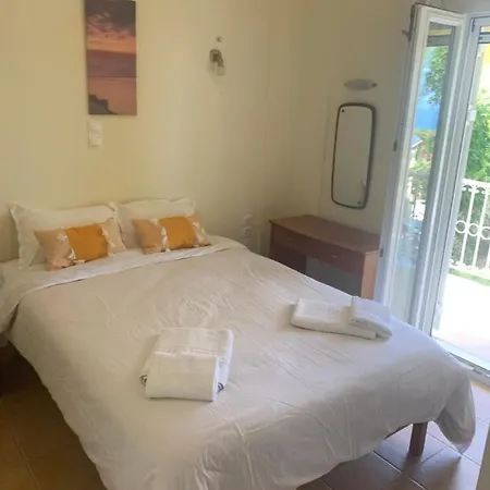 Three Bay Kavvadades Villa *