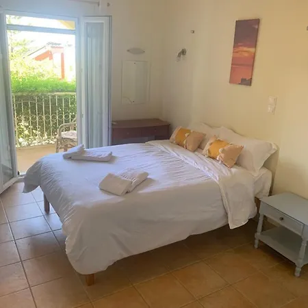 Three Bay Kavvadades Villa