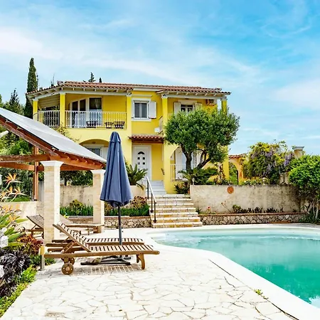 Three Bay Kavvadades Villa Armenades